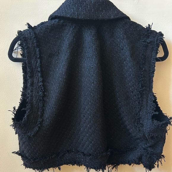 Zara Black Tweed Vest With Gold Buttons - Picture 3 of 3